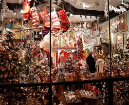 Andersonville Gears Up For Local Late Night Holiday Sales This Friday