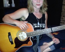 American Idol To Indie Hero. Crystal Bowersox Talks Edgewater, Motherhood and Patsy Cline