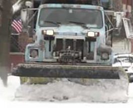 Chicago’s Winter Parking Ban Is Back Snatching Up 200+ Cars This Morning